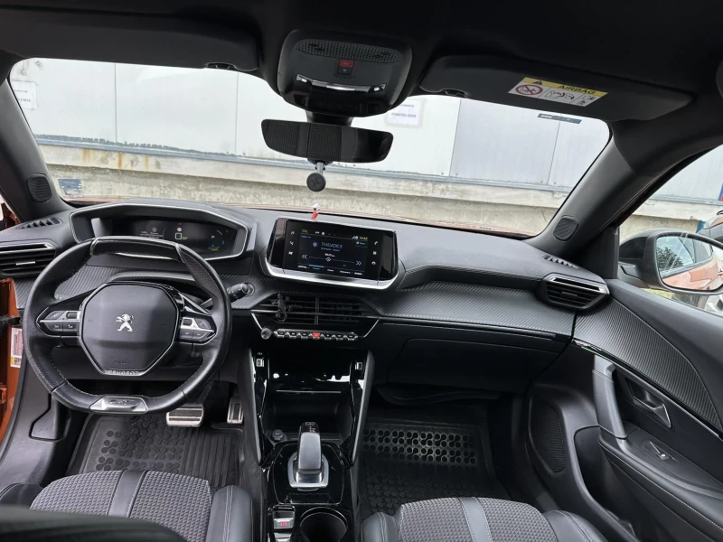 Peugeot 2008 GT, снимка 3 - Автомобили и джипове - 52357864