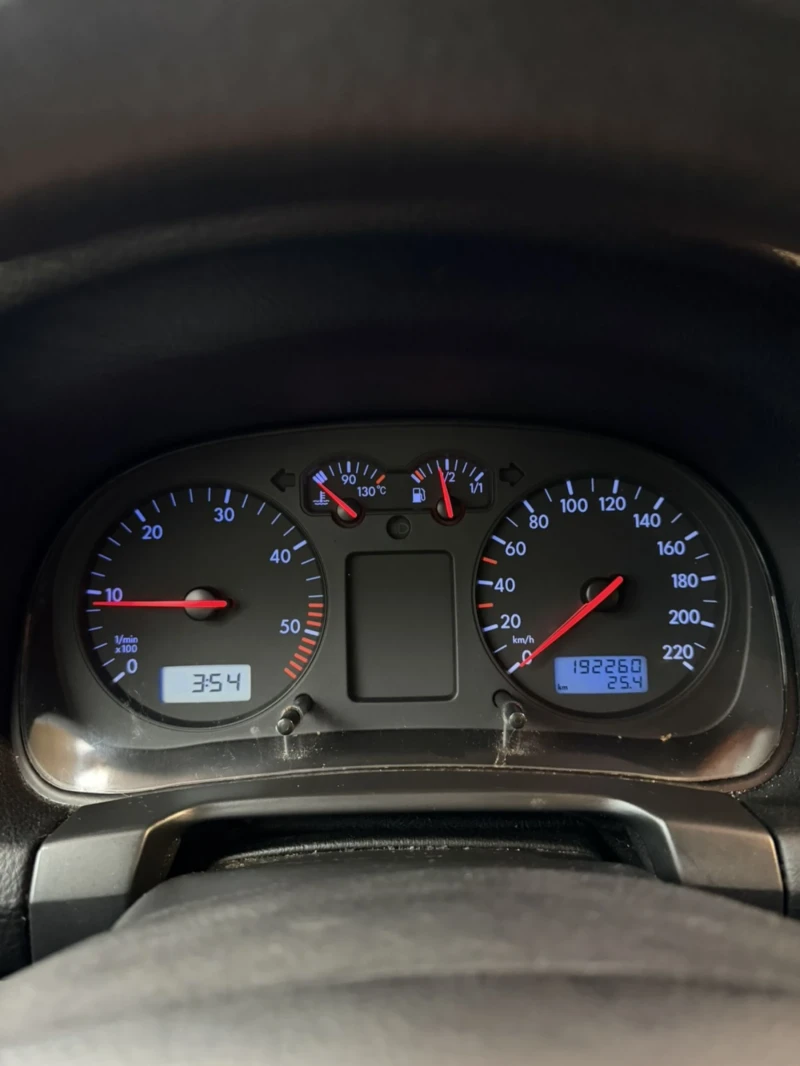 VW Golf 1, 9 SDI , снимка 4 - Автомобили и джипове - 52684831