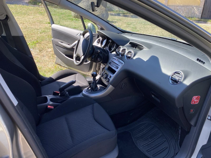 Peugeot 308 eHDI, снимка 12 - Автомобили и джипове - 52813296