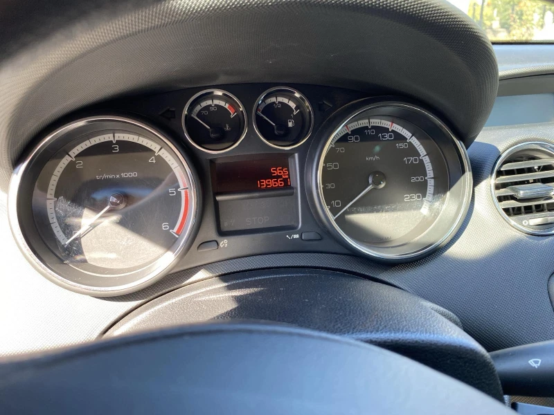 Peugeot 308 eHDI, снимка 8 - Автомобили и джипове - 52813296