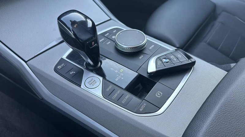 BMW 318 G21| MILD| NAVI| РЕКАРО| ПЕРФЕКТНО СЪСТОЯНИЕ, снимка 12 - Автомобили и джипове - 53113183