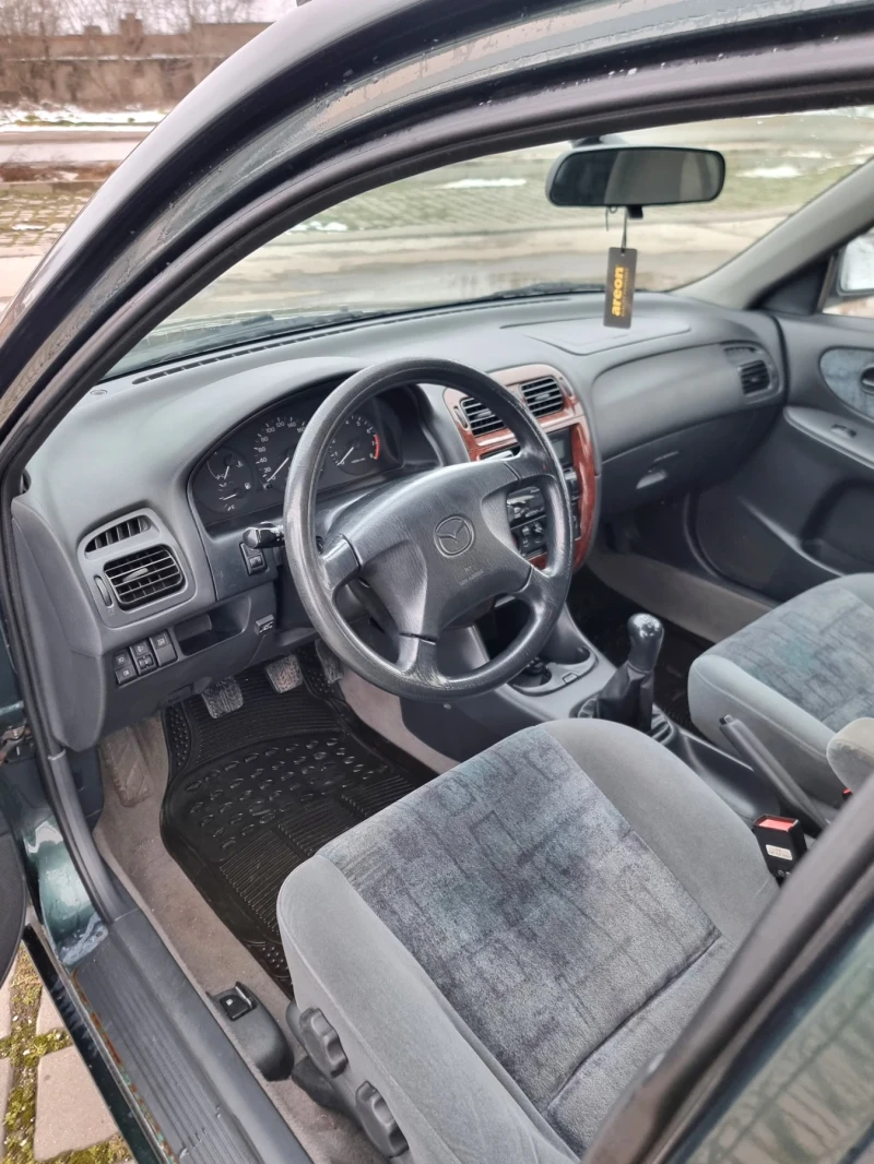 Mazda 626 1.8, снимка 4 - Автомобили и джипове - 53342826