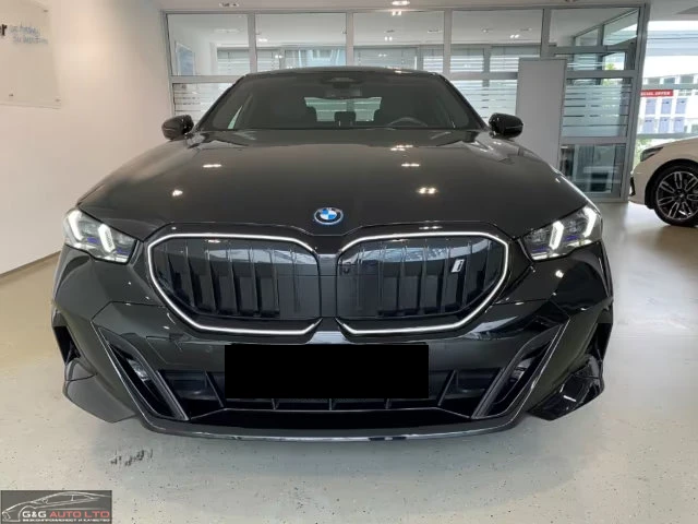BMW i5 40/340HP/M-SPORT-PRO/19''/ICONIC/360/848v