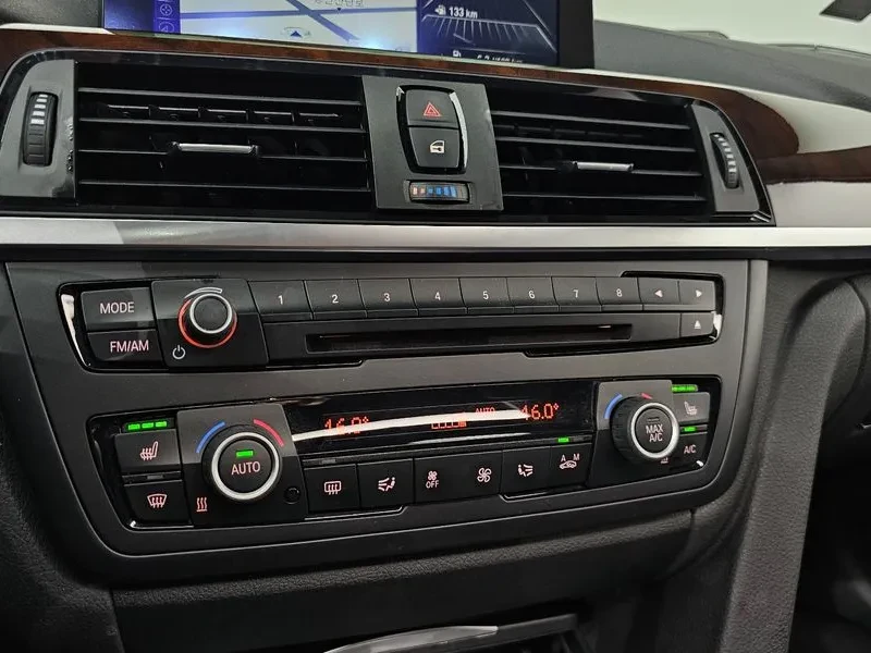 BMW 320 D, снимка 17 - Автомобили и джипове - 56699899