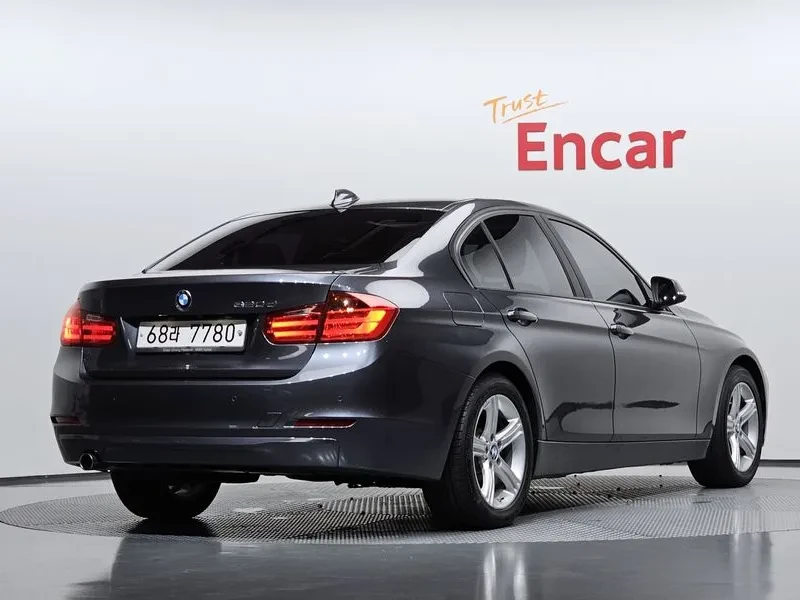 BMW 320 D, снимка 2 - Автомобили и джипове - 56699899