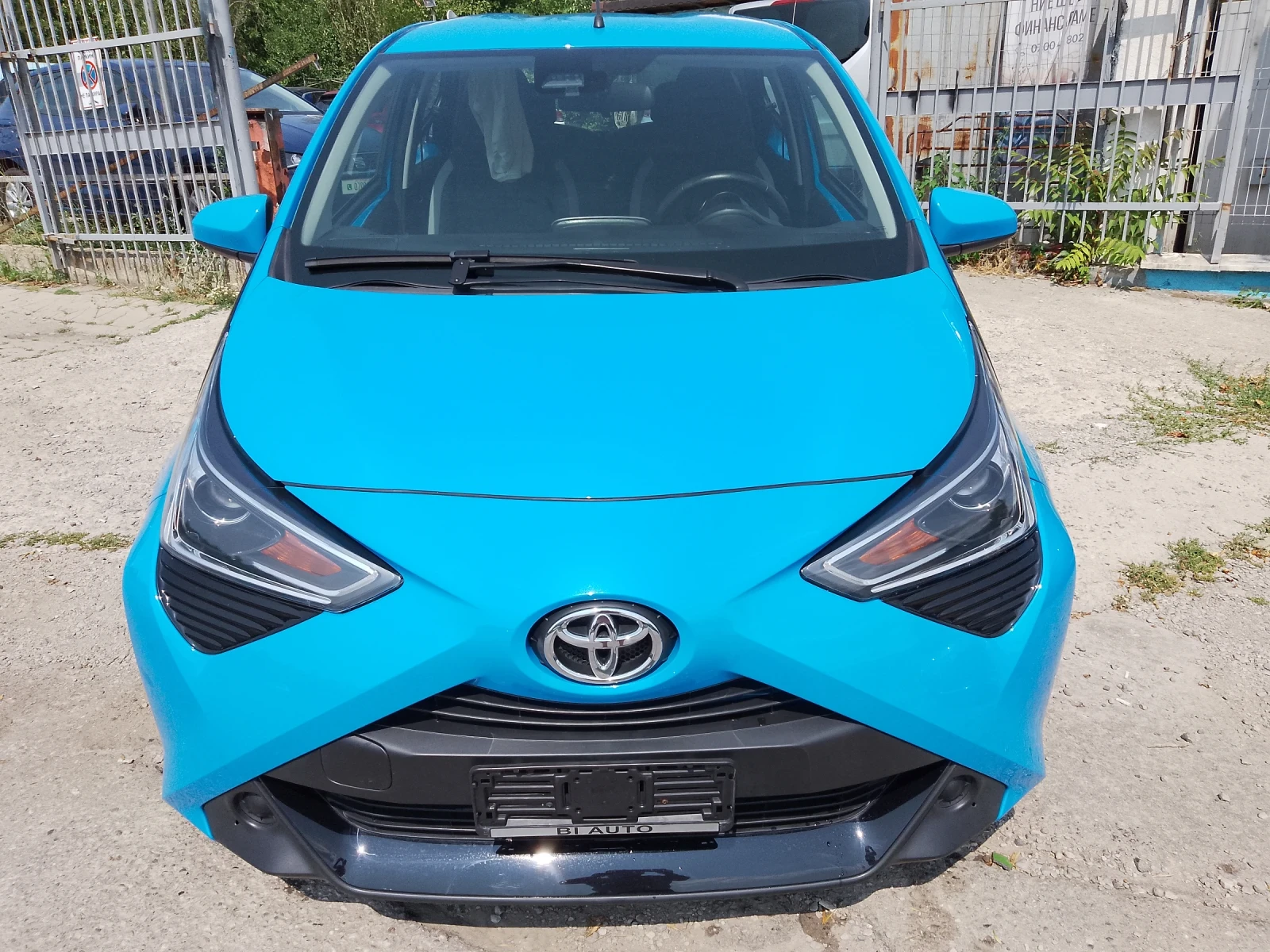 Toyota Aygo 1.0 VVTI/CONNECT/НОВА - изображение 2