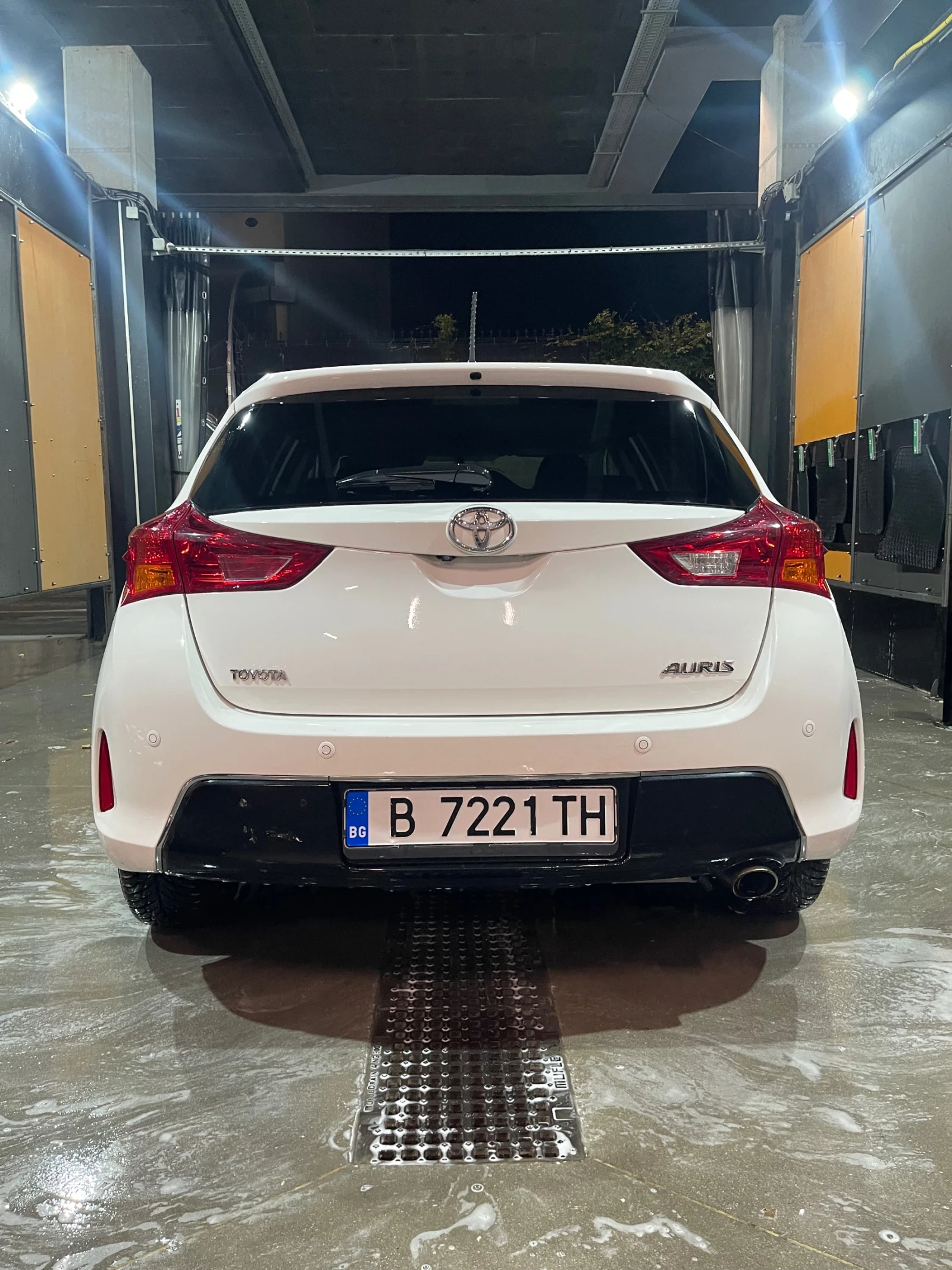 Toyota Auris 1.6 Бензин  - изображение 4