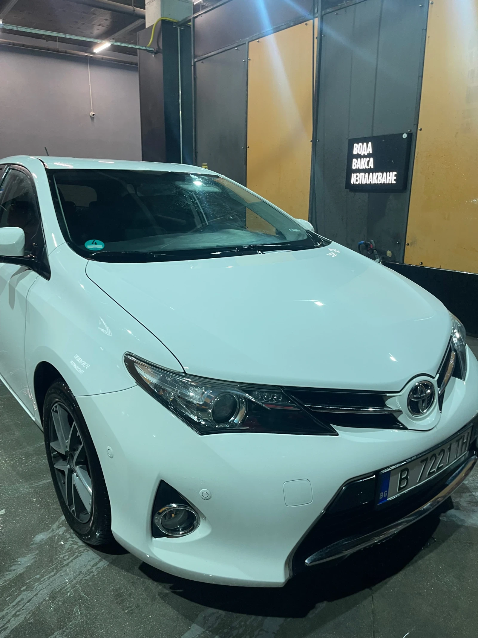 Toyota Auris 1.6 Бензин  - изображение 5