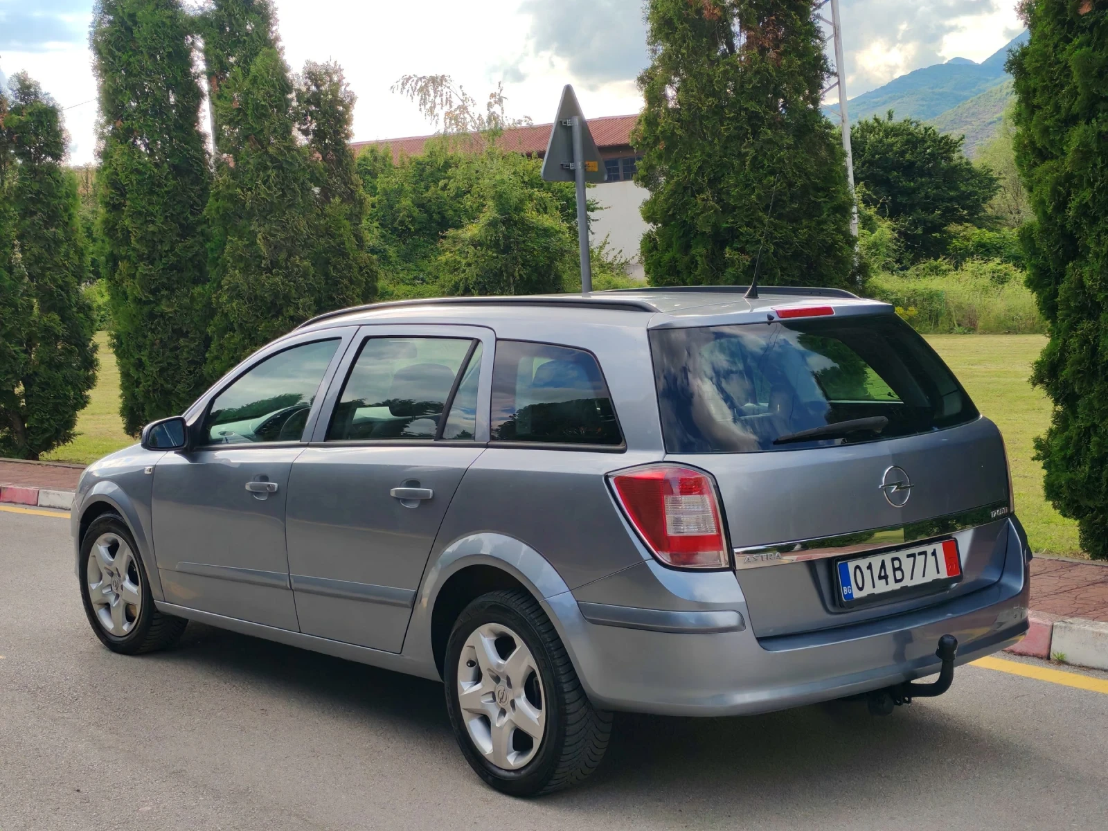 Opel Astra 1.7CDTI(125)* 6-СКОРОСТИ* FACELIFT* НОВ ВНОС*  - изображение 4