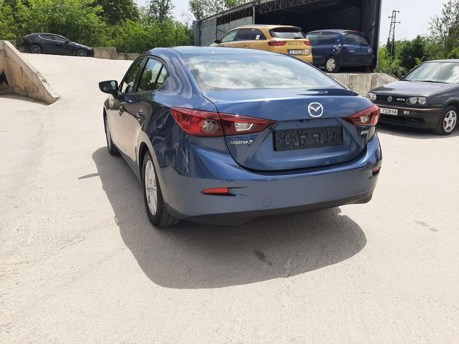Mazda 3 2.0i AUTOMATIC  - изображение 7