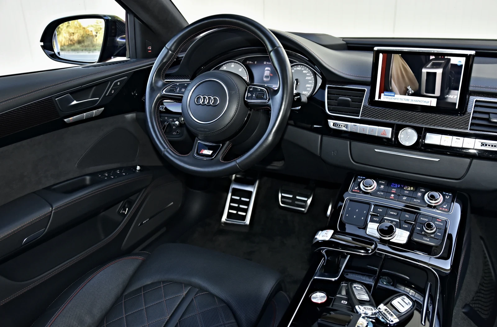 Audi S8 PLUS 4.0 V8T CARBON MATRIX TV 360 PANO CARBON FULL - изображение 10