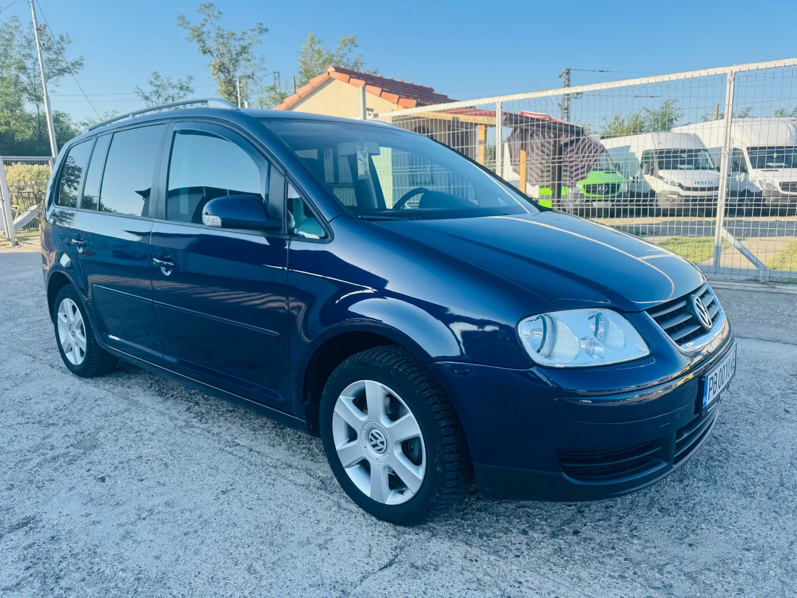VW Touran 1.9 TDI, Автоматик - изображение 2