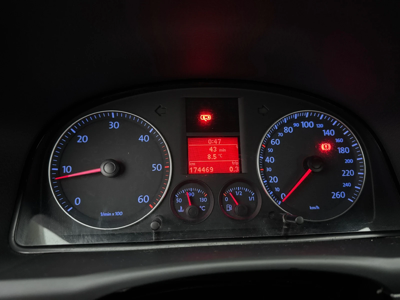 VW Touran   2.0 TDI  2004 175 000   | Mobile.bg   13