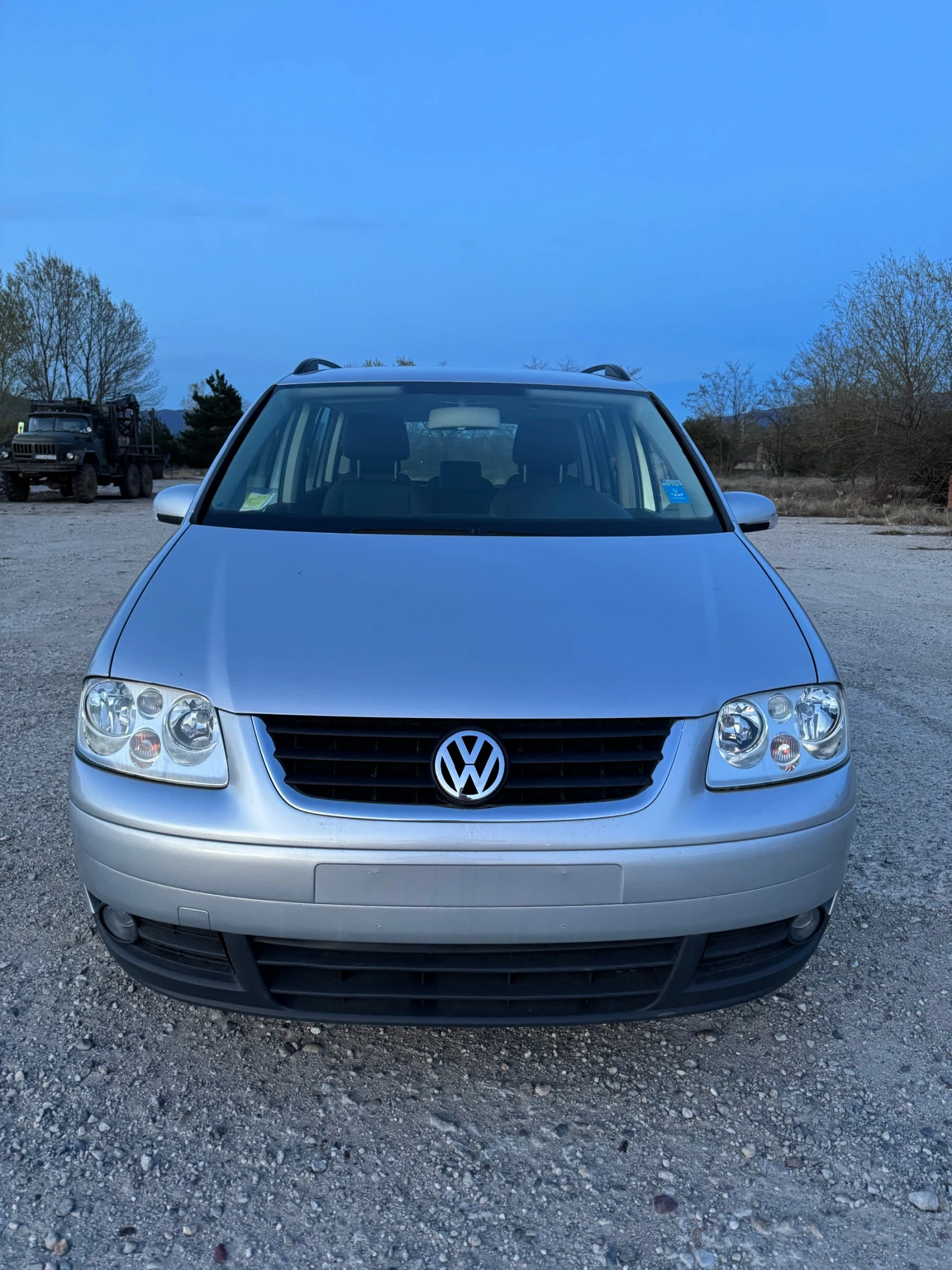 VW Touran 2.0 TDI  - изображение 2