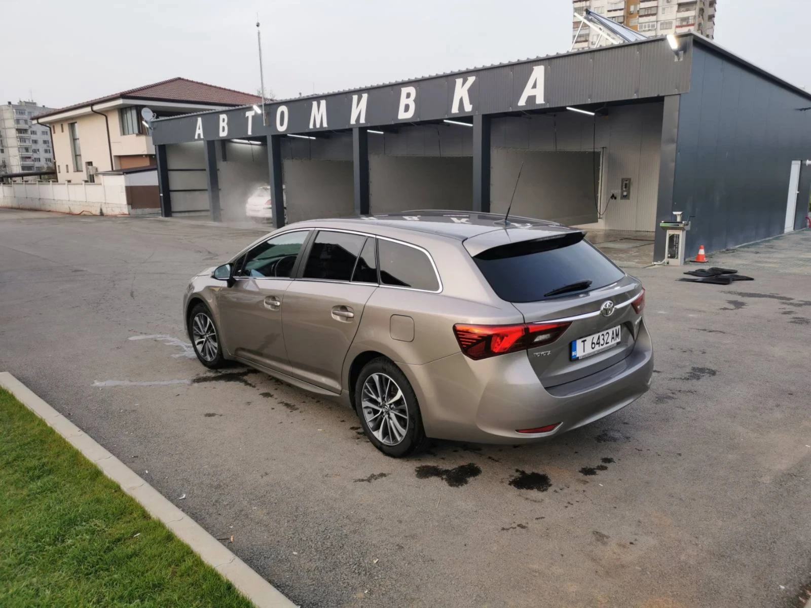 Toyota Avensis 143 hp - изображение 5