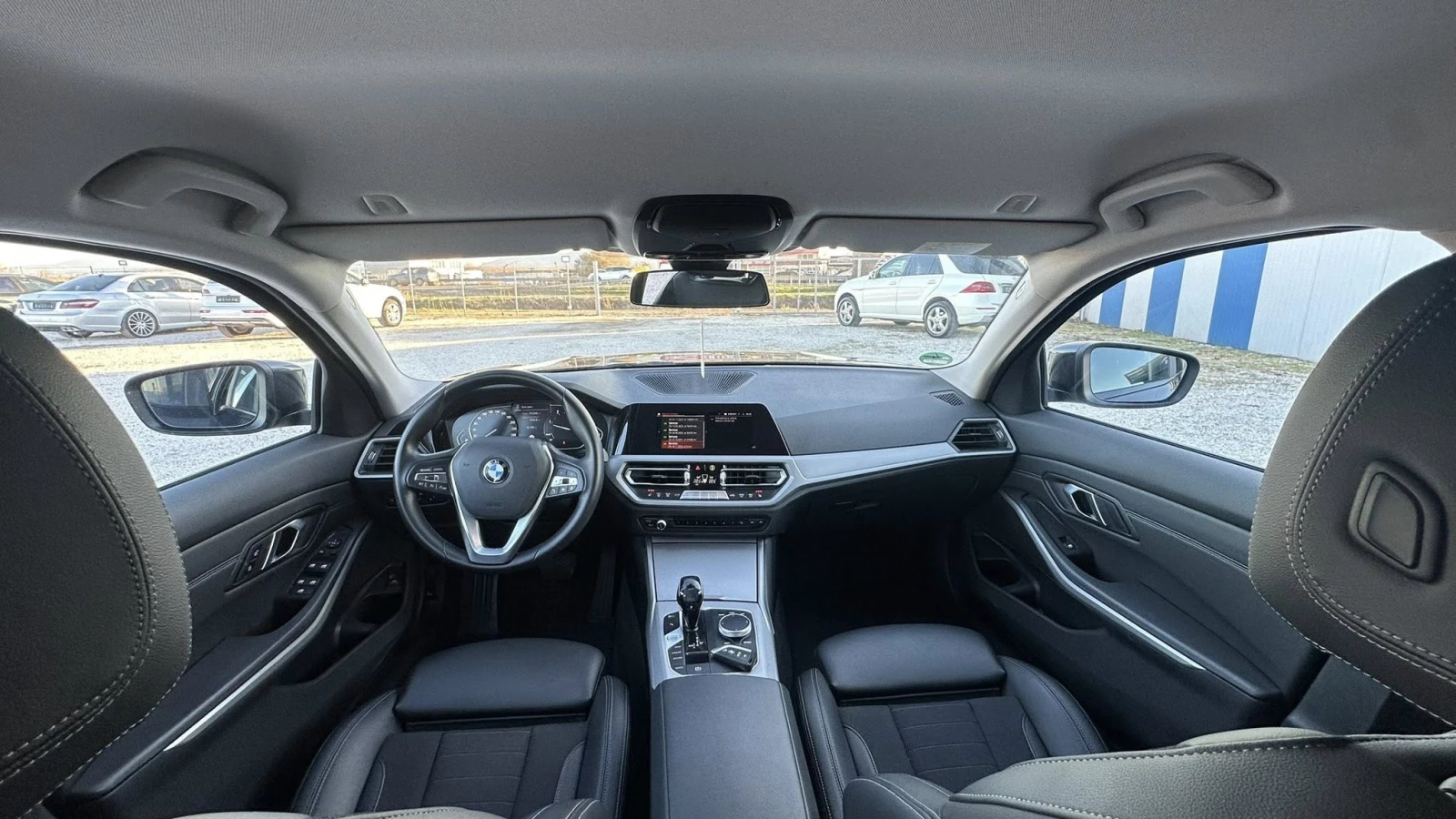 BMW 318 G21| MILD| NAVI| РЕКАРО| ПЕРФЕКТНО СЪСТОЯНИЕ - изображение 9