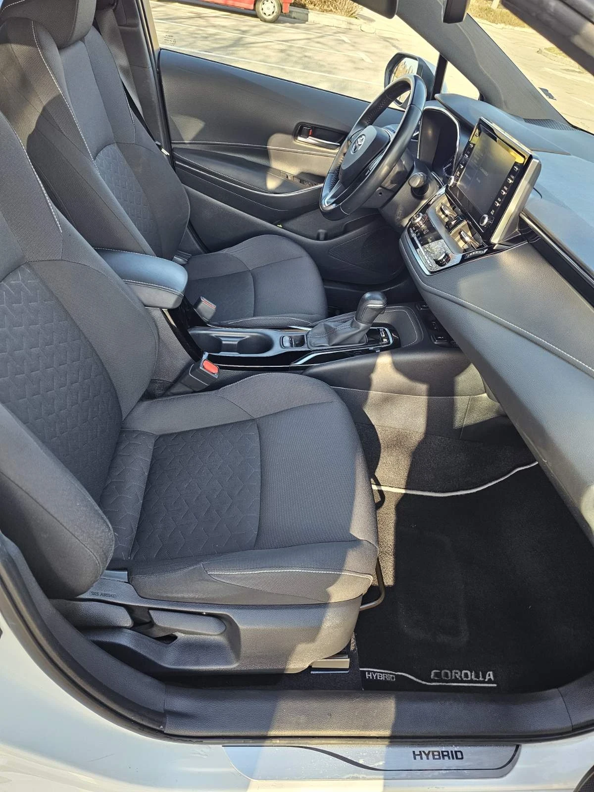 Toyota Corolla 1.8Hybrid, Business, 2020, FULL LED | Mobile.bg � ����������� 9