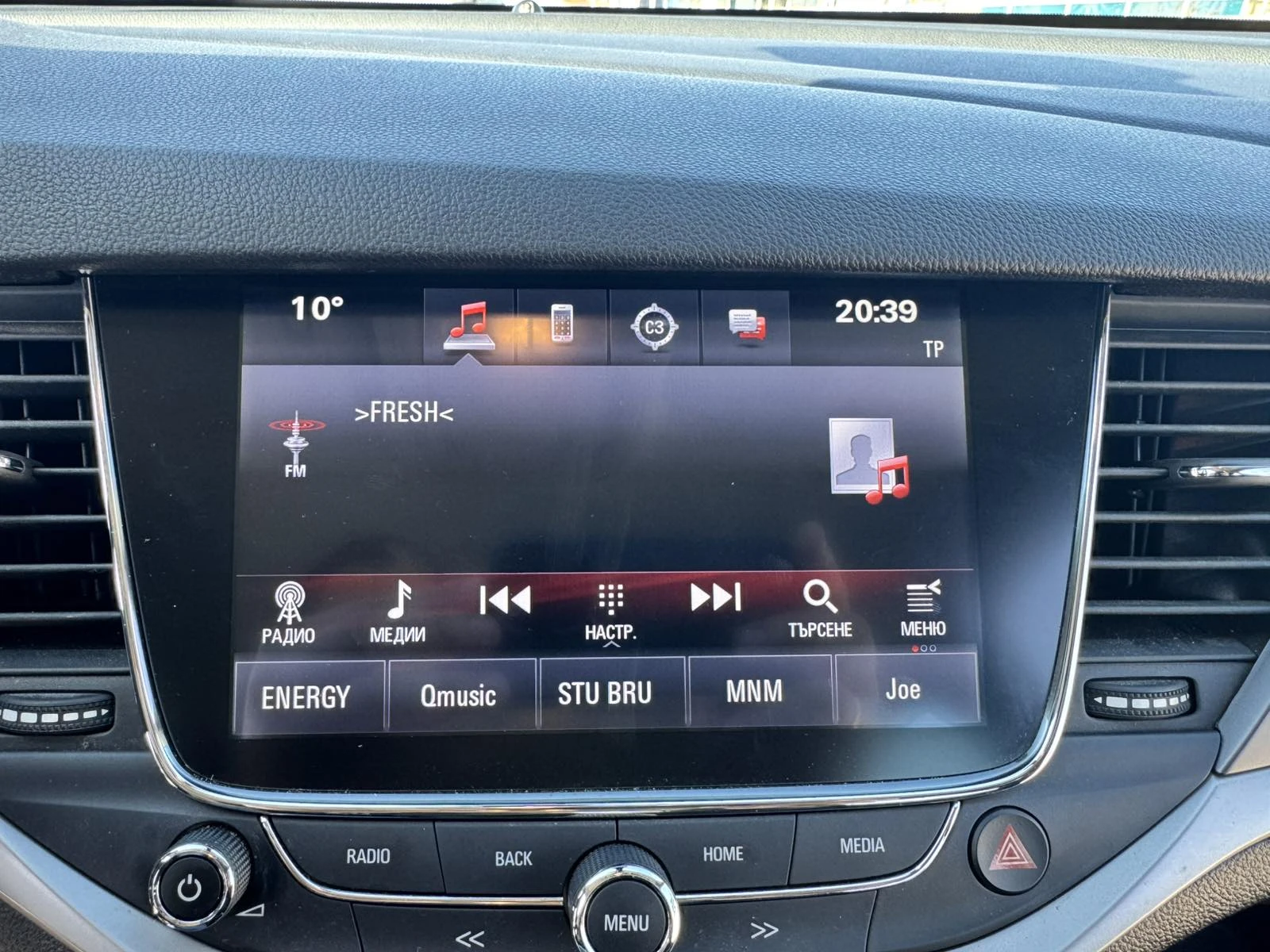 Opel Astra 1.6 CDTI, снимка 7 - Автомобили и джипове - 53903058