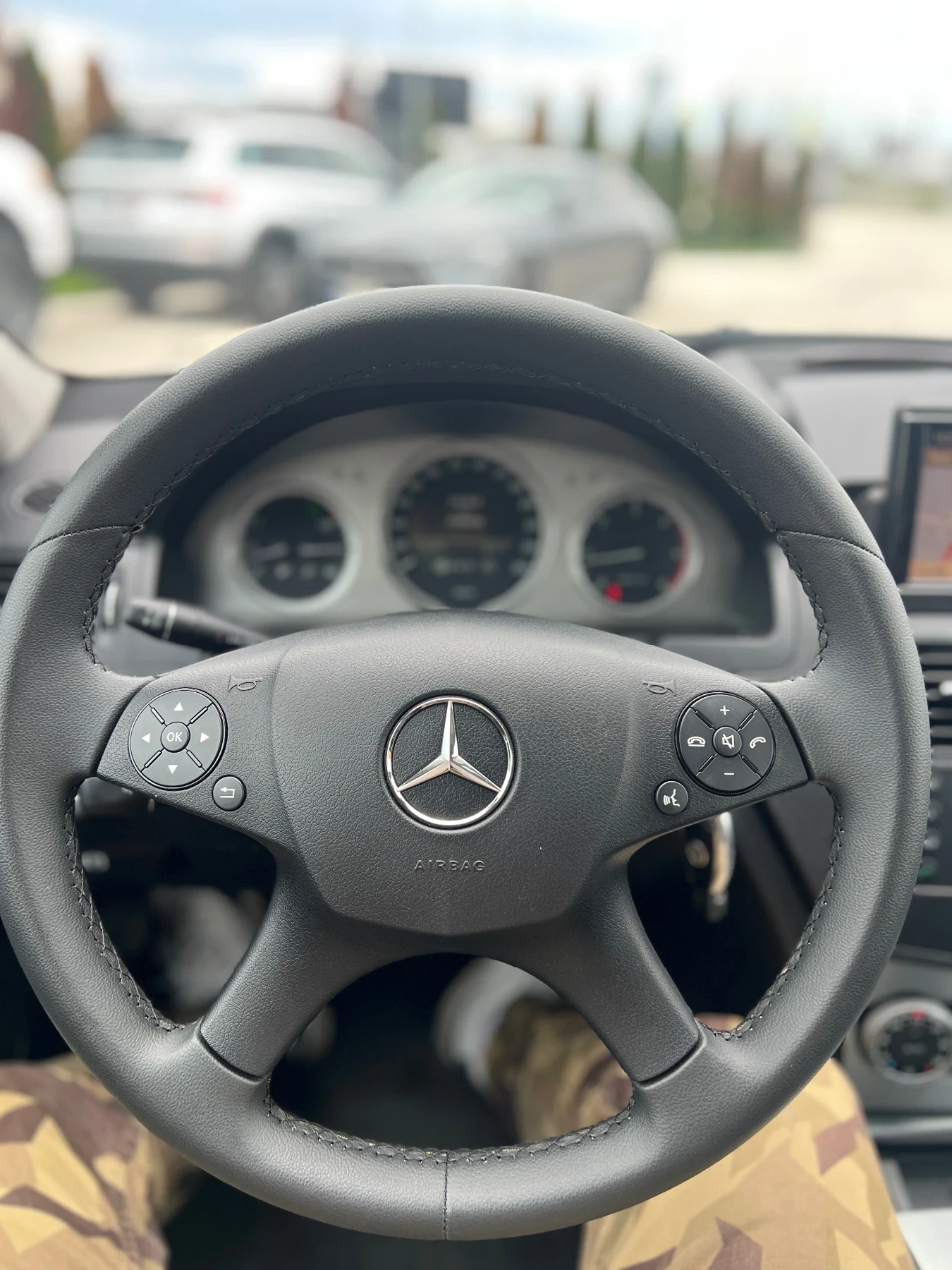 Mercedes-Benz C 220 OM646/РЕГИСТРИРАНА/ЛИЗИНГ, снимка 15 - Автомобили и джипове - 54453065