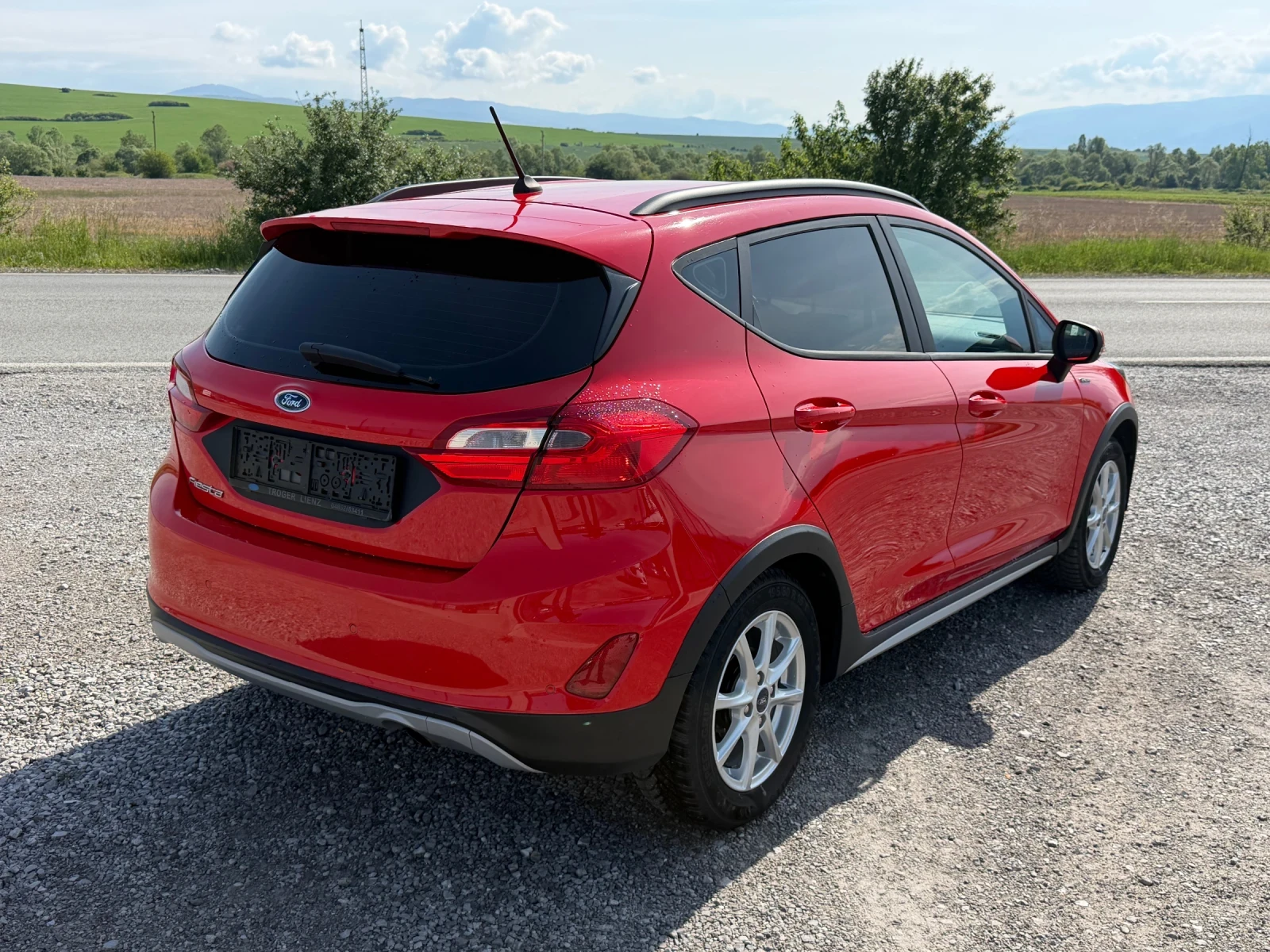 Ford Fiesta ACTIVE 1.0T 100HP ANDROID AUTO EURO 6 SERVICE BOOK, снимка 6 - Автомобили и джипове - 54620555