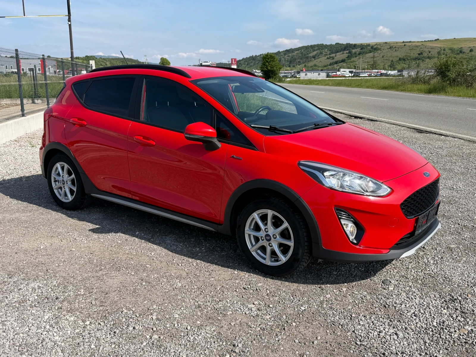 Ford Fiesta ACTIVE 1.0T 100HP ANDROID AUTO EURO 6 SERVICE BOOK, снимка 4 - Автомобили и джипове - 54620555