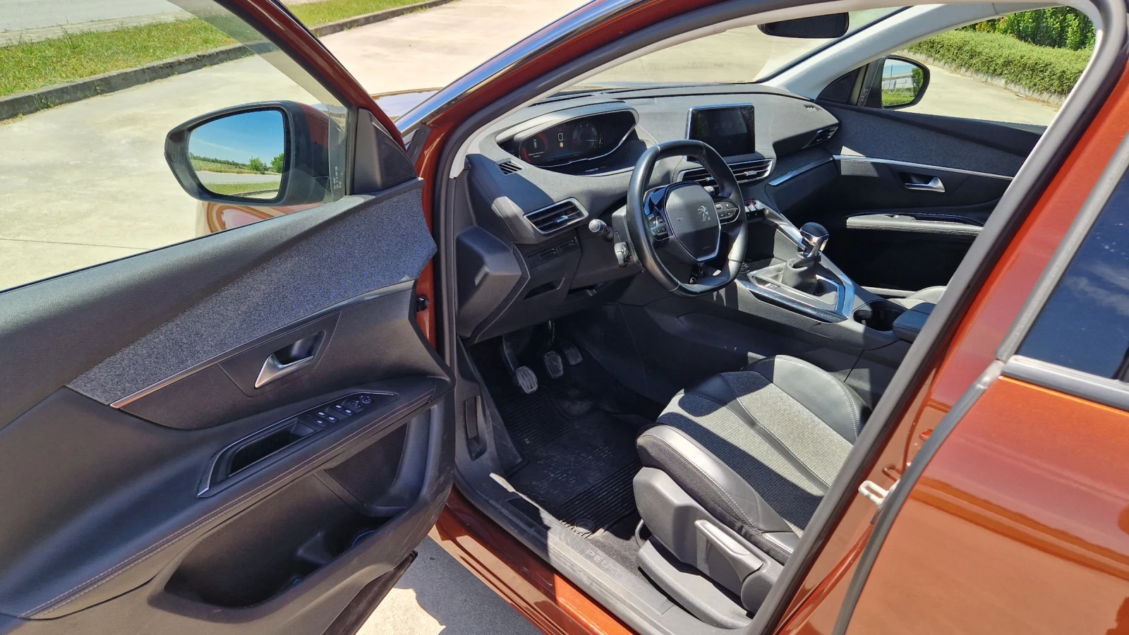 Peugeot 3008 Allure, снимка 10 - Автомобили и джипове - 54719647