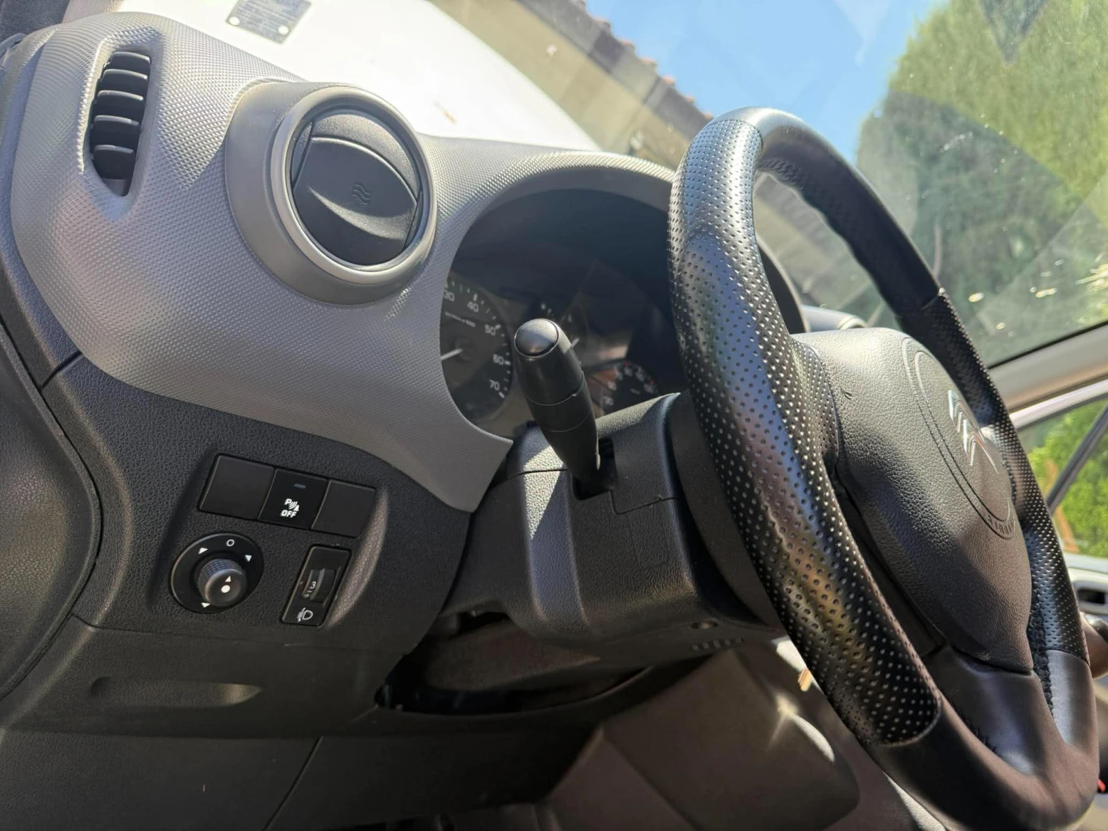 Citroen Berlingo, снимка 3 - Автомобили и джипове - 54719620