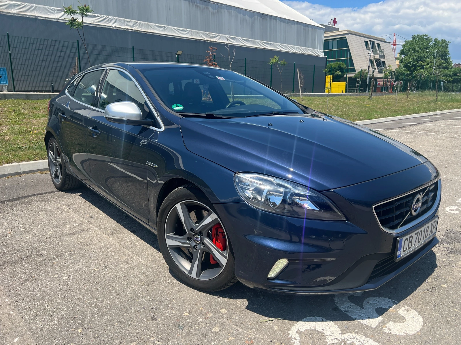 Volvo V40 D4 R-Design Германия, снимка 2 - Автомобили и джипове - 54987596