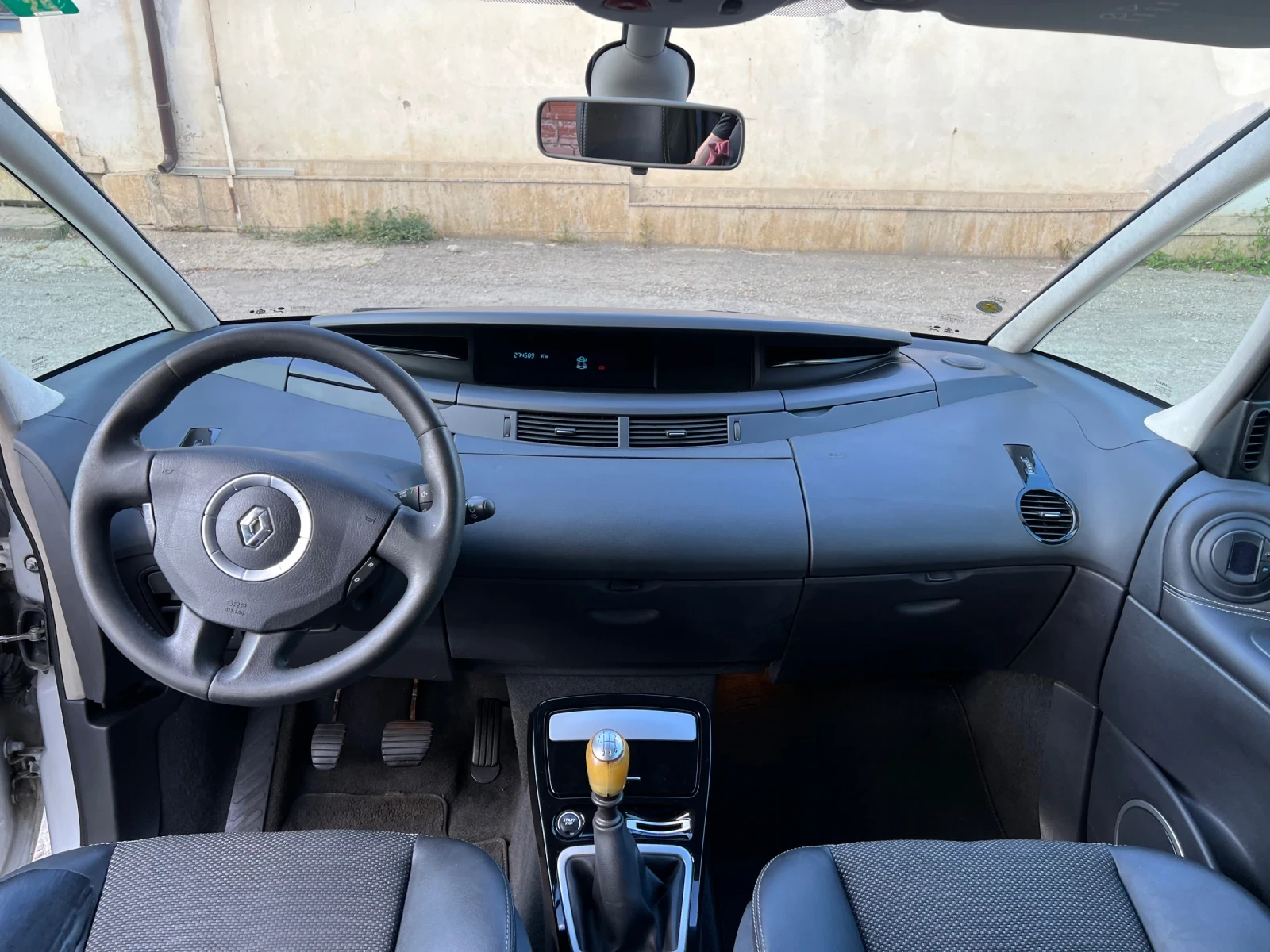 Renault Grand espace 2.0 DCI НОВ ВНОС Австрия, снимка 9 - Автомобили и джипове - 55015083