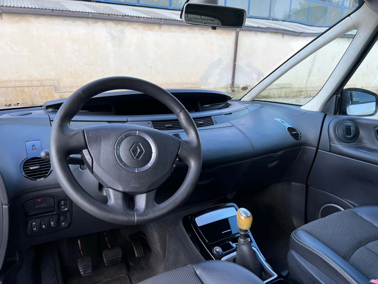 Renault Grand espace 2.0 DCI НОВ ВНОС Австрия, снимка 8 - Автомобили и джипове - 55015083