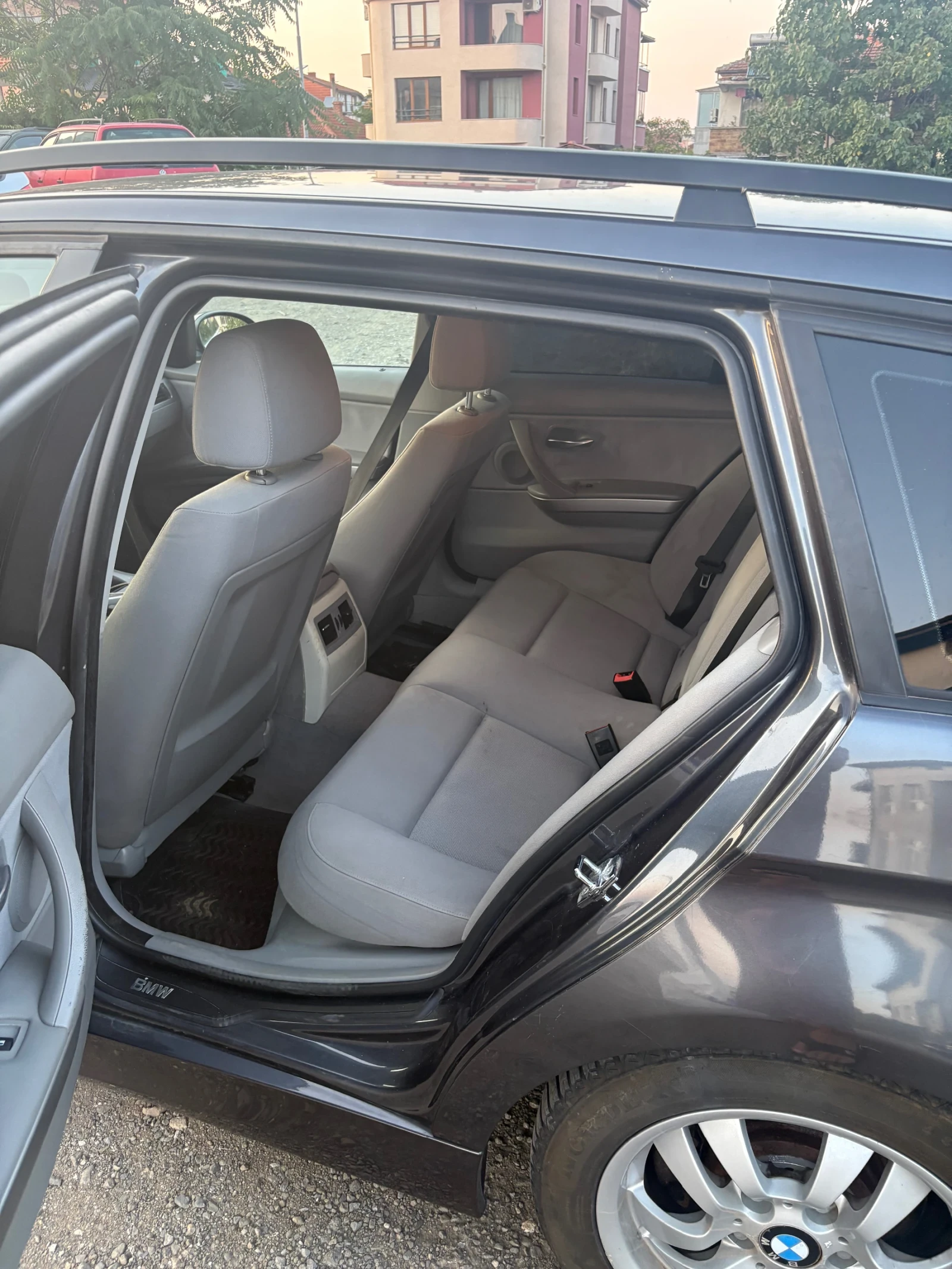 BMW 318, снимка 9 - Автомобили и джипове - 55206887