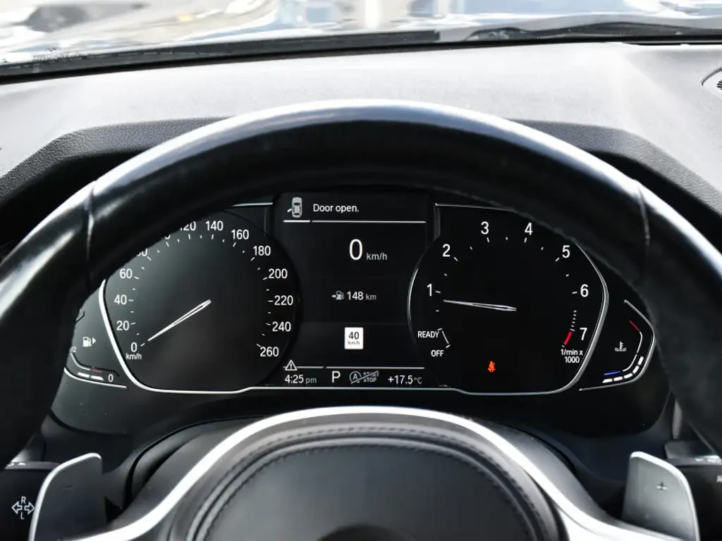 BMW 330 330i xDrive | M Sport Package, снимка 12 - Автомобили и джипове - 55230681