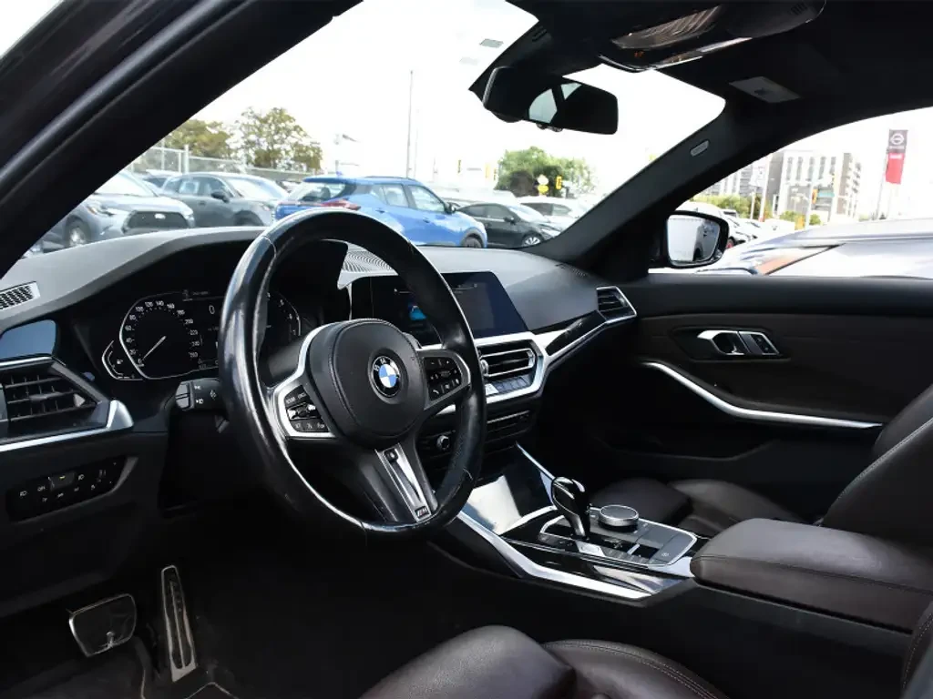 BMW 330 330i xDrive | M Sport Package, снимка 9 - Автомобили и джипове - 55230681