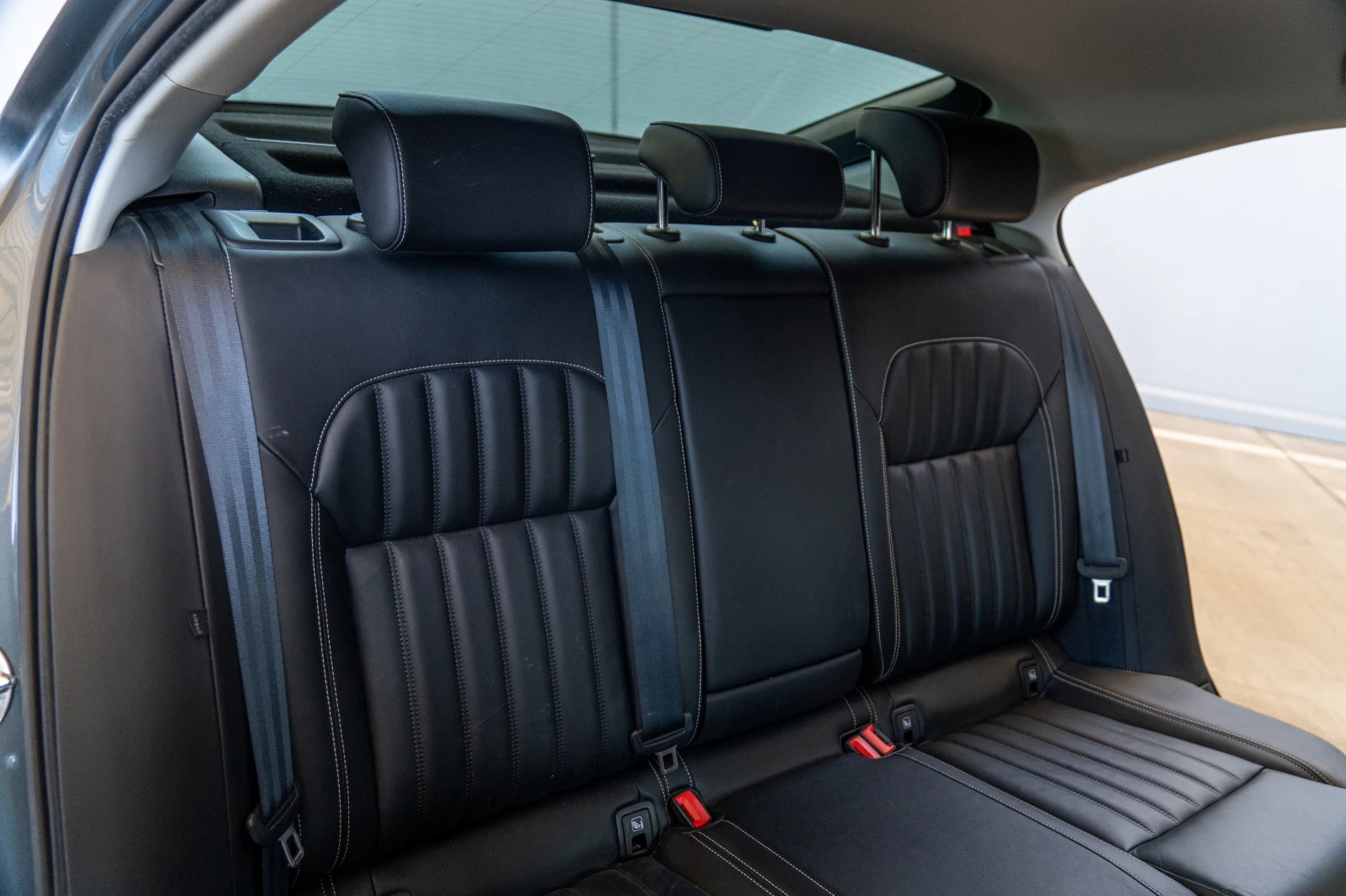 Skoda Superb 2.0 TDI 4x4, снимка 8 - Автомобили и джипове - 55414850