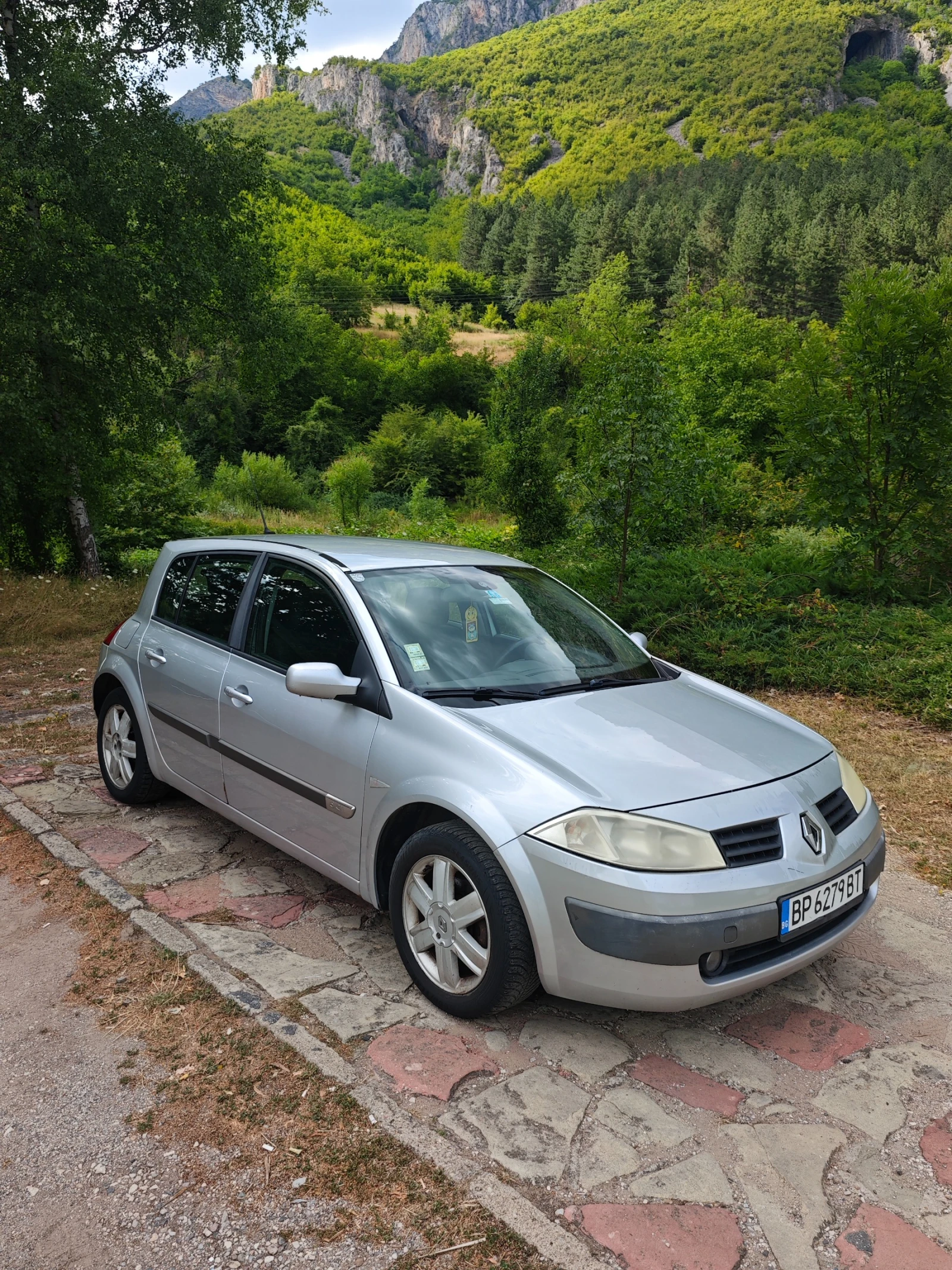 Renault Megane 1.5DCI РЕГИСТРИРАН, снимка 9 - Автомобили и джипове - 55459729