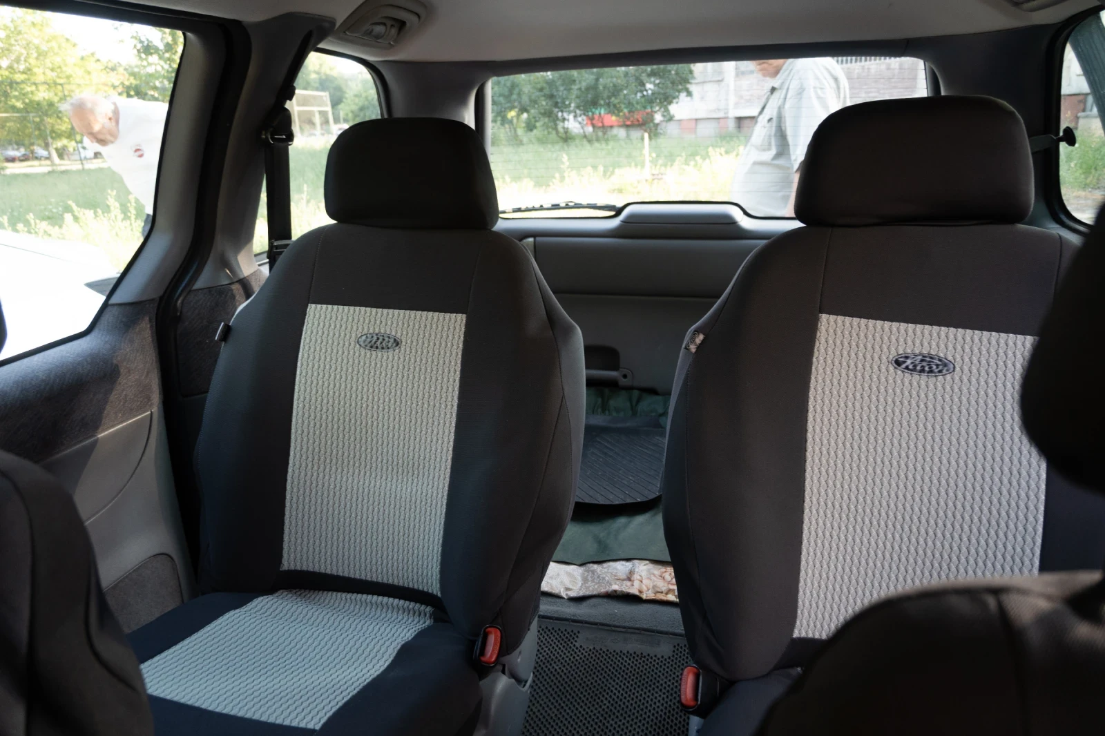Chrysler Voyager, снимка 9 - Автомобили и джипове - 55636980