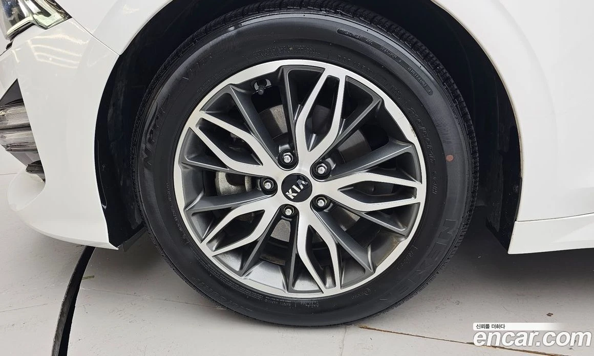 Kia K5 2.0 Prestige, снимка 5 - Автомобили и джипове - 55669021