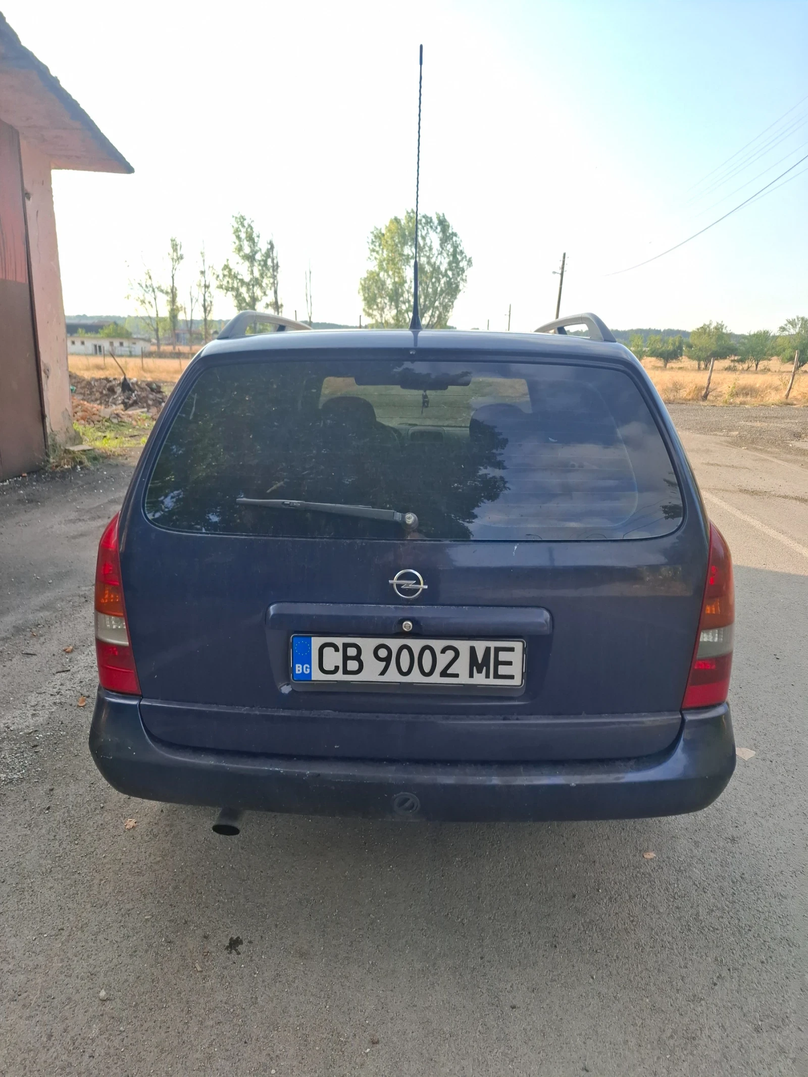 Opel Astra 1.6, снимка 2 - Автомобили и джипове - 55848334