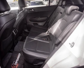 Kia Sportage 2.0CRDI-184hp-РЕАЛНИ КИЛОМЕТРИ!, снимка 11
