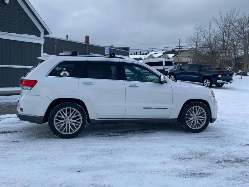 Jeep Grand cherokee * Summit * CARFAX * , снимка 3 - Автомобили и джипове - 52828861