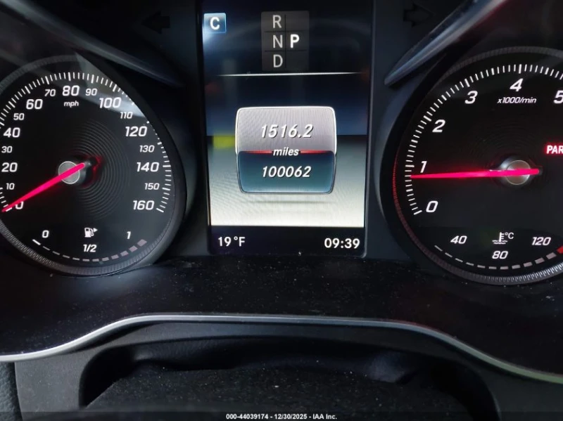 Mercedes-Benz GLC 300 2l 4Matic, снимка 7 - Автомобили и джипове - 53327579