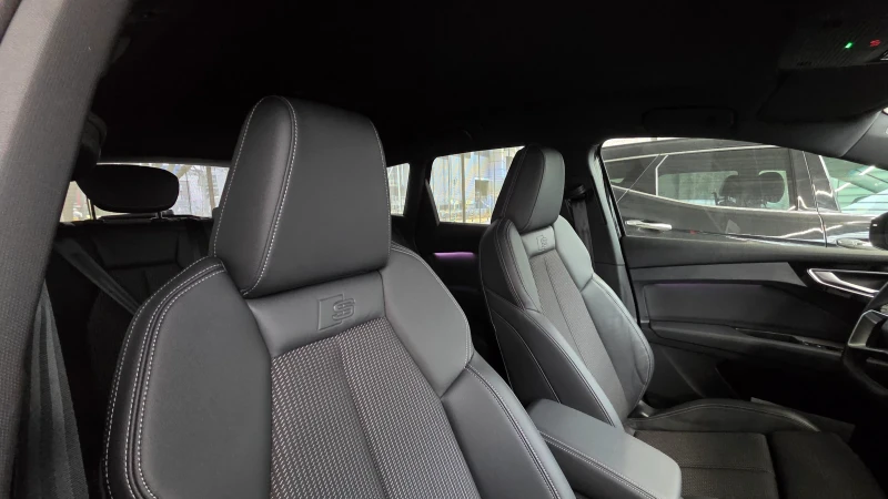 Audi Q4 Audi Q4 e-tron 45 Quattro S-line | 210 kW | , снимка 4 - Автомобили и джипове - 53523595