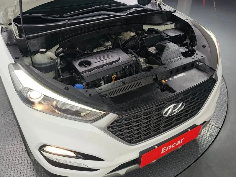 Hyundai Tucson 1.7 2WD MODERN, снимка 6 - Автомобили и джипове - 55796588