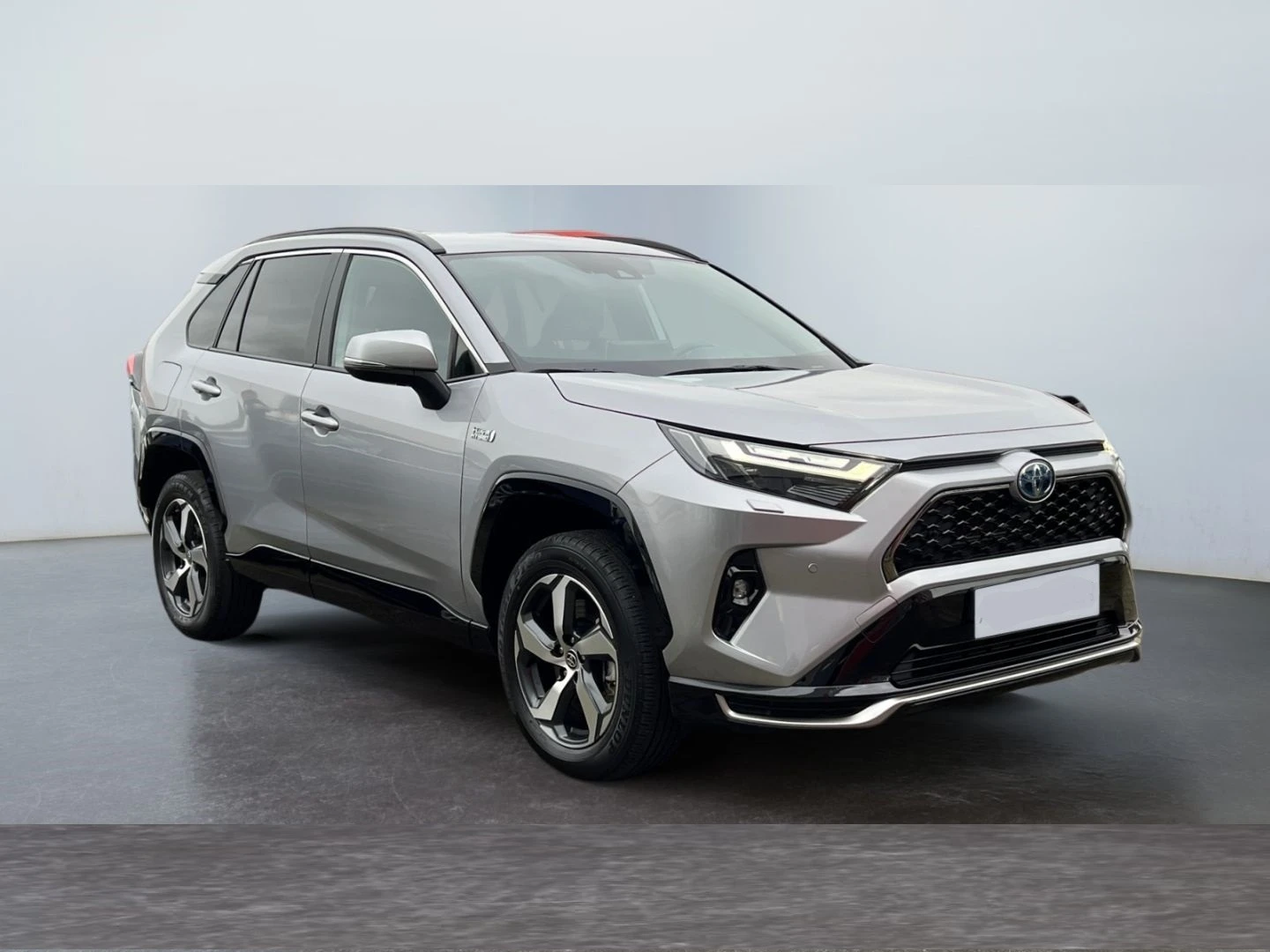 Toyota Rav4 2.5 4x4 Plug-in Hybrid - изображение 5