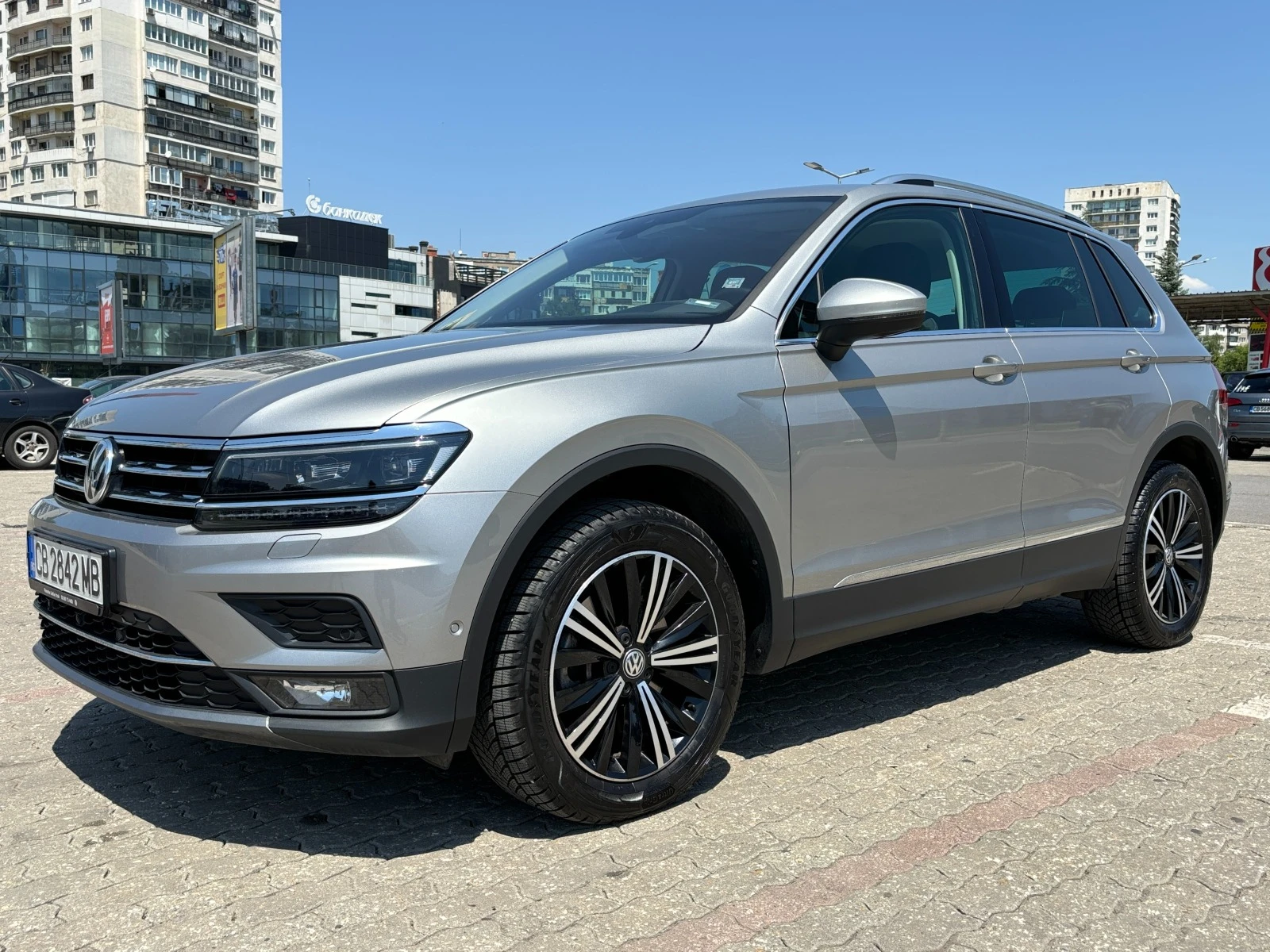 VW Tiguan Highline 2.0TSI 4MOTION BMT - [1] 