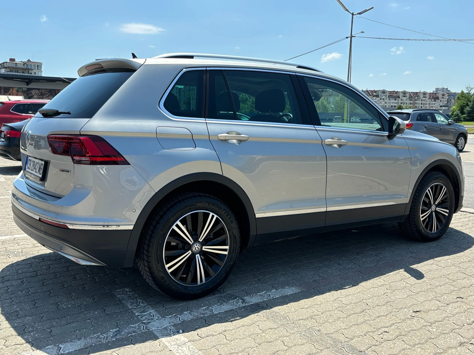 VW Tiguan Highline 2.0TSI 4MOTION BMT - изображение 6