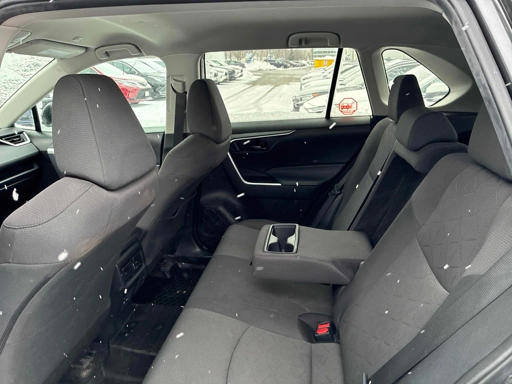 Toyota Rav4 2024 * LE * CARFAX * ОТ ПРЕДСТАВИТЕЛСТВО - изображение 10