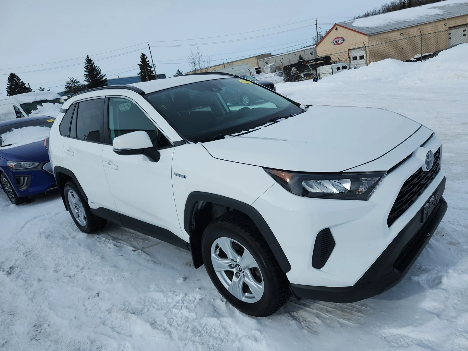 Toyota Rav4 2.5L| HYBRID| 4x4| CARFAX| 2 КЛЮЧА|  - изображение 2