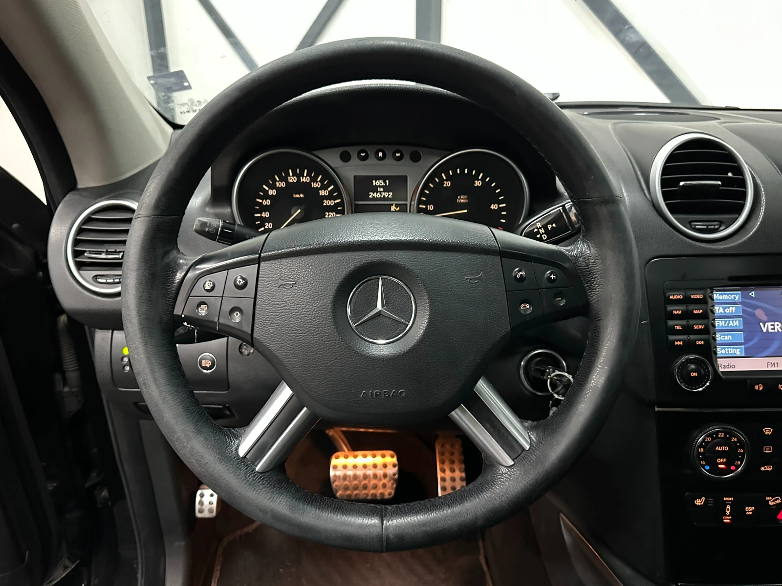 Mercedes-Benz ML 320 CDI* 4MATIC* ПОДГРЕВ* ПАРКТРОНИК, снимка 11 - Автомобили и джипове - 53479941