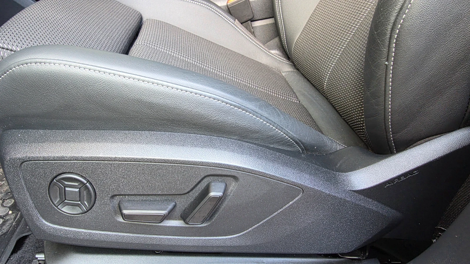 Audi Q4 Audi Q4 e-tron 45 Quattro S-line | 210 kW |  | Mobile.bg � ����������� 7